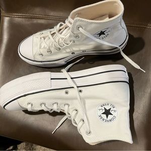 NEW Converse Lift women’s 9.5